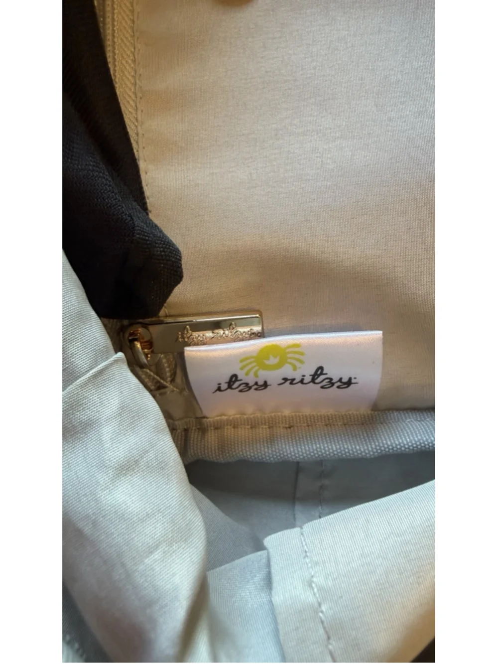 Itzy Ritzy Diaper Bag Large Boss Backpack Bottle Pocket Herringbone Coffee Cream